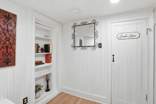 $575,000 | 218 North 4th Avenue, St. Charles, IL 60174