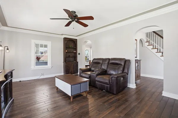 $575,000 | 218 North 4th Avenue, St. Charles, IL 60174