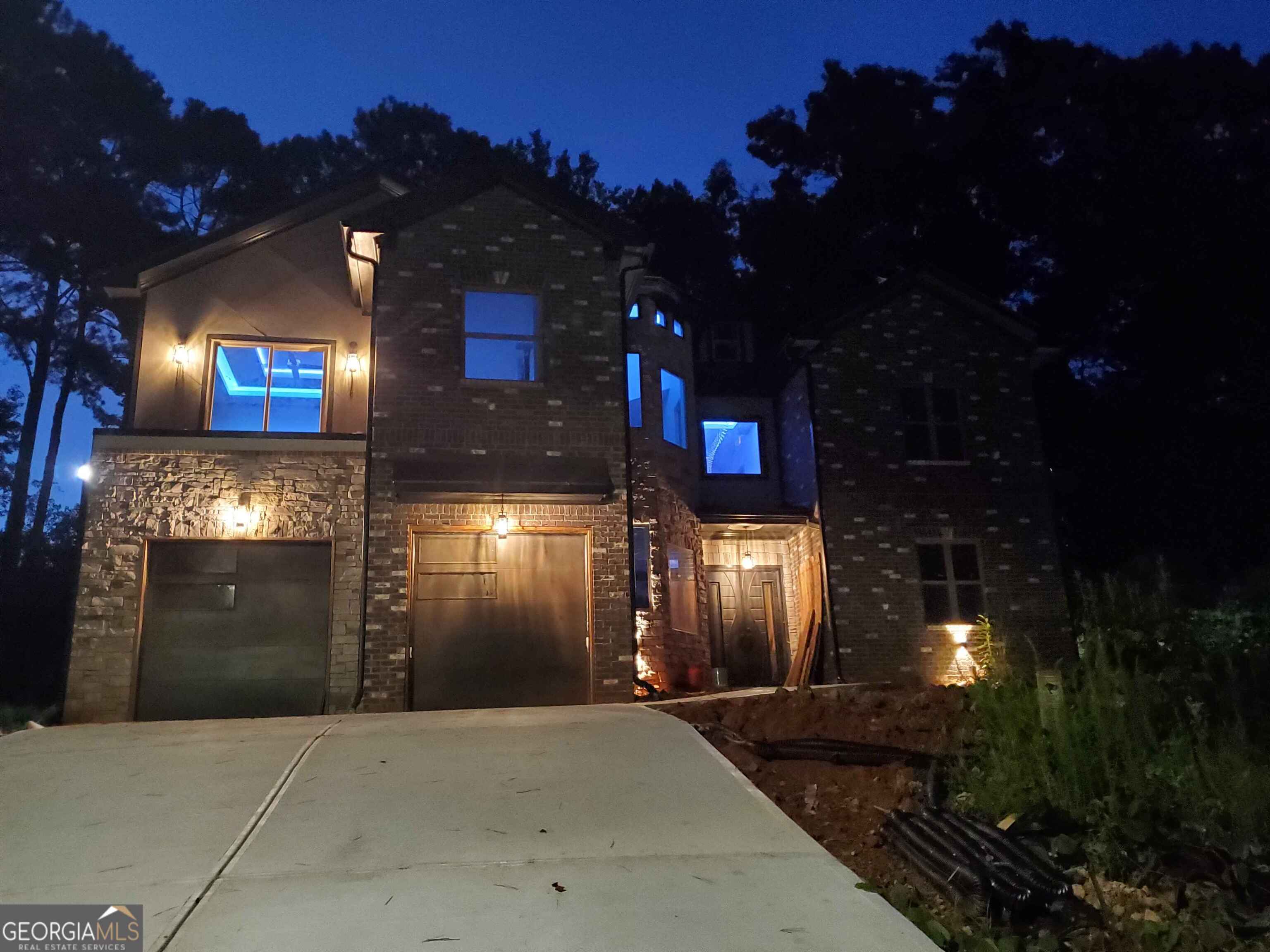 2847 Tee Road Southwest Atlanta, GA 30311 - Photo 2 of 2