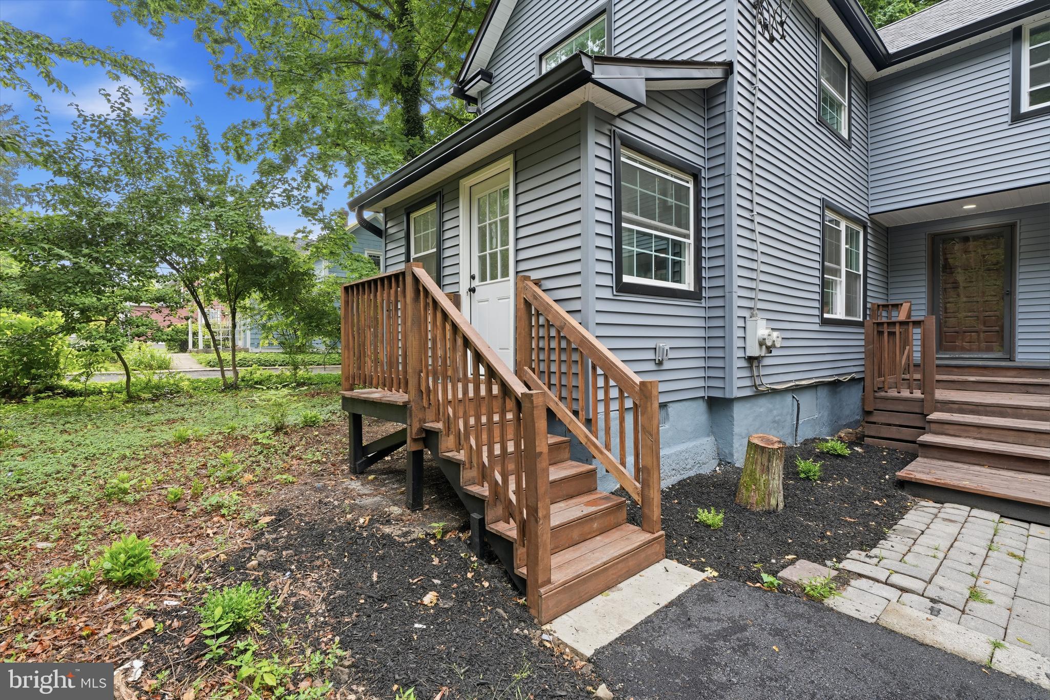 227 West Ferry Road Yardley, PA 19067 - Photo 4 of 42