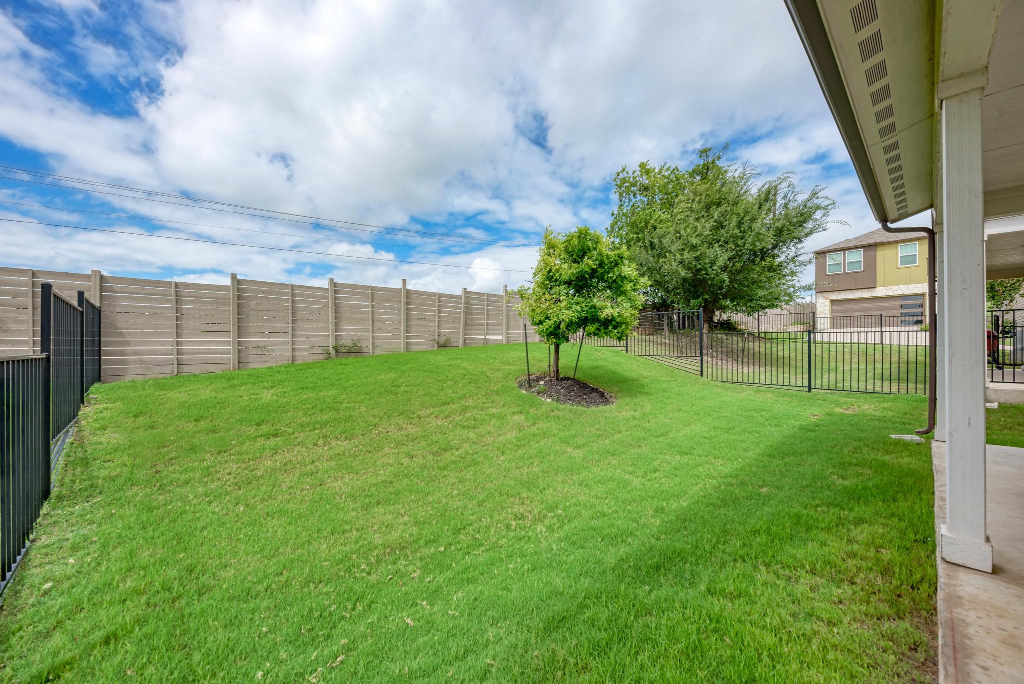 7203 Travertine Spring Drive Austin, TX 78744 - Photo 36 of 38