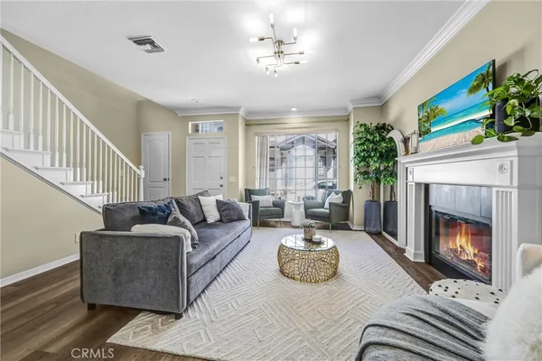 $4,500 | 1849 10th Avenue, Unit E, Monrovia, CA 91016