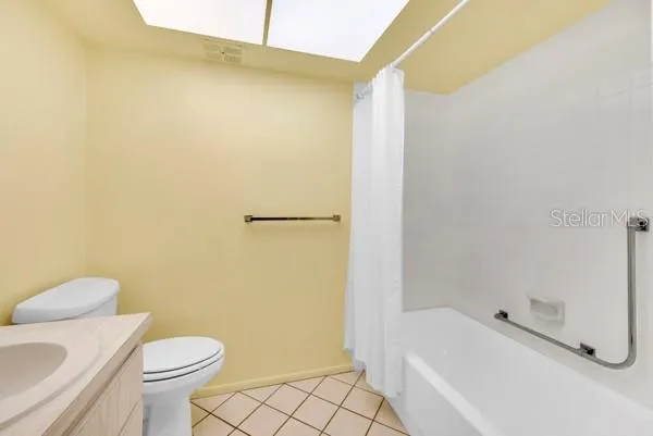 $215,900 | 2291 Shelly Drive, Unit D, Palm Harbor, FL 34684