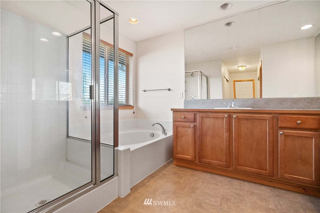 4229 154th Place Southeast Bothell, WA 98012 - Photo 13 of 24
