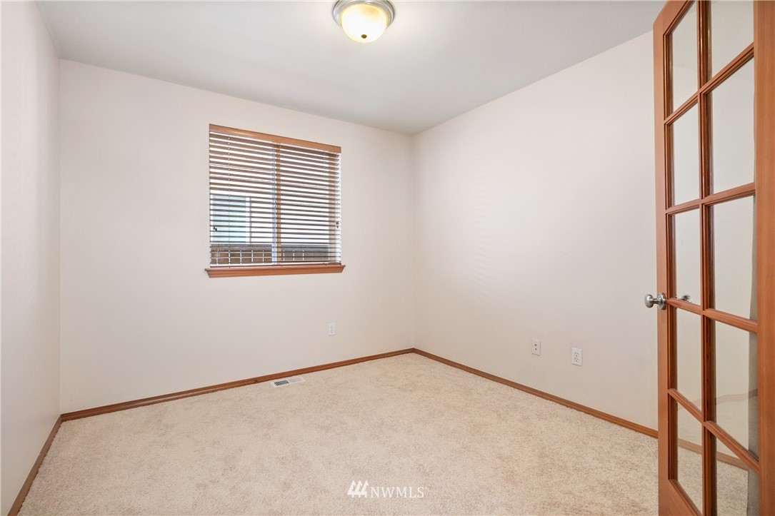 4229 154th Place Southeast Bothell, WA 98012 - Photo 14 of 24
