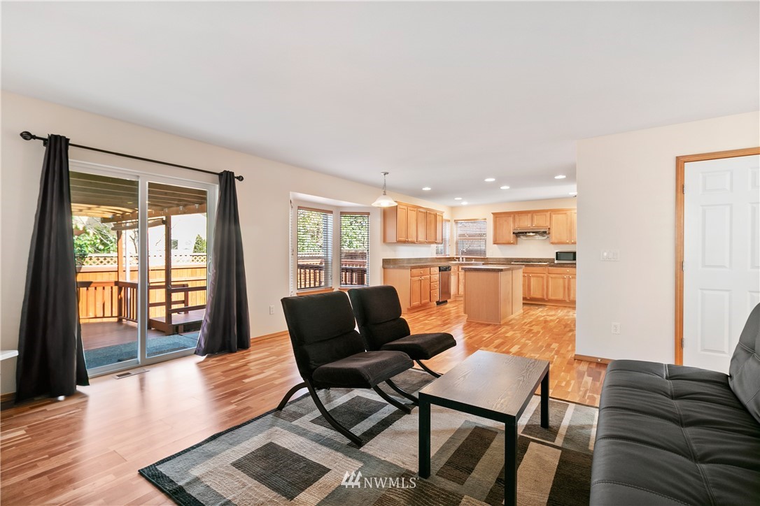 4229 154th Place Southeast Bothell, WA 98012 - Photo 8 of 24
