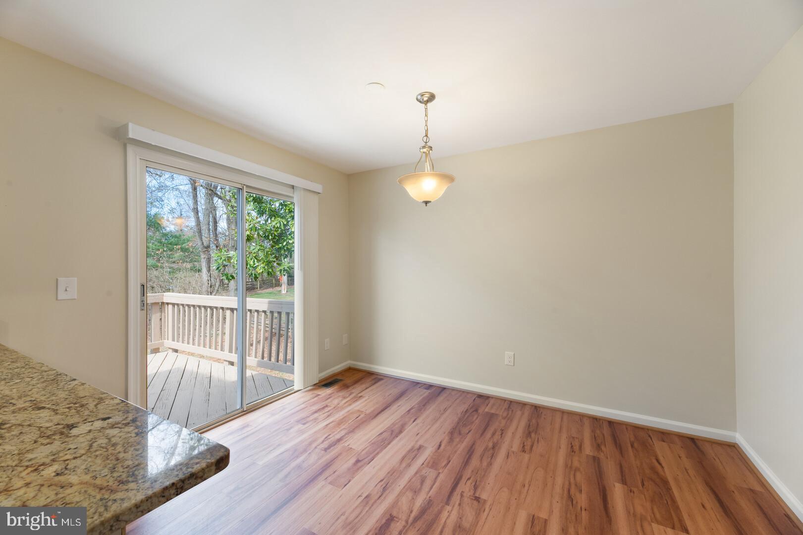 157 Peyton Road Sterling, VA 20165 - Photo 14 of 46 Table space in kitchen
