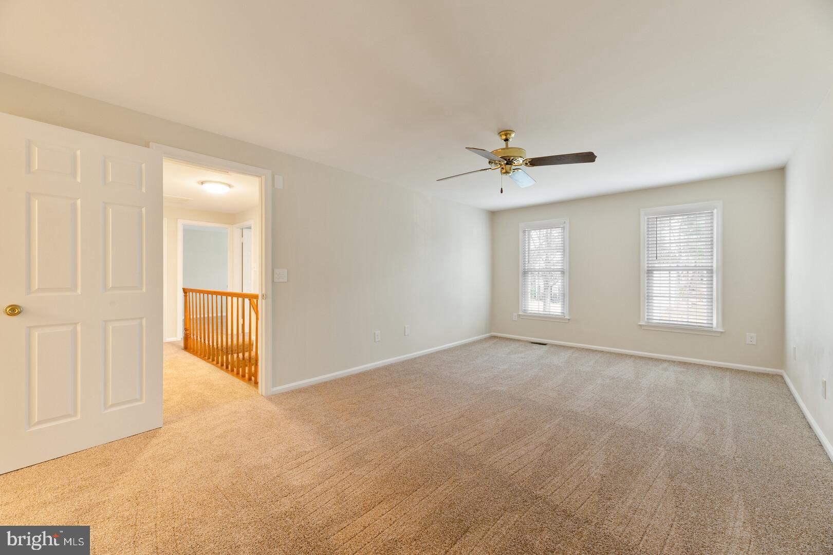 157 Peyton Road Sterling, VA 20165 - Photo 16 of 46 Primary bedroom - spacious and new carpet