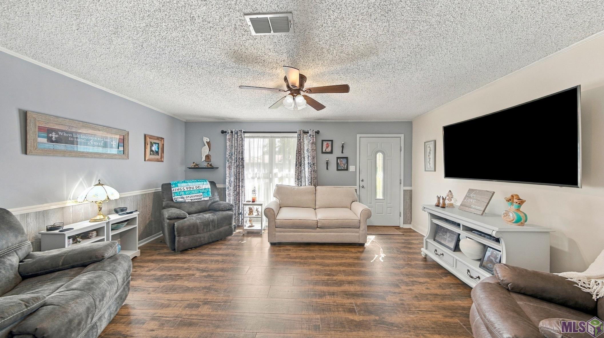 11271 Triche Road Gonzales, LA 70737 - Photo 9 of 27 Gallery Image 9