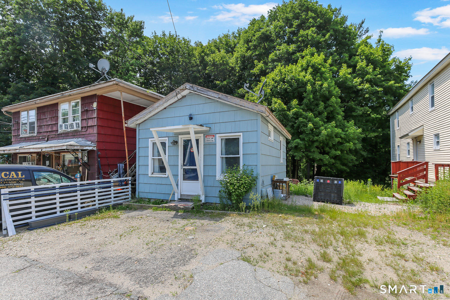 385 Putnam Pike Killingly, CT 06241 - Photo 29 of 36