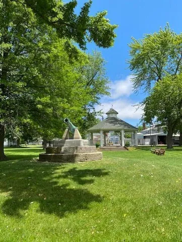 $275,000 | 15157 Carpenter Road, Three Oaks, MI 49128