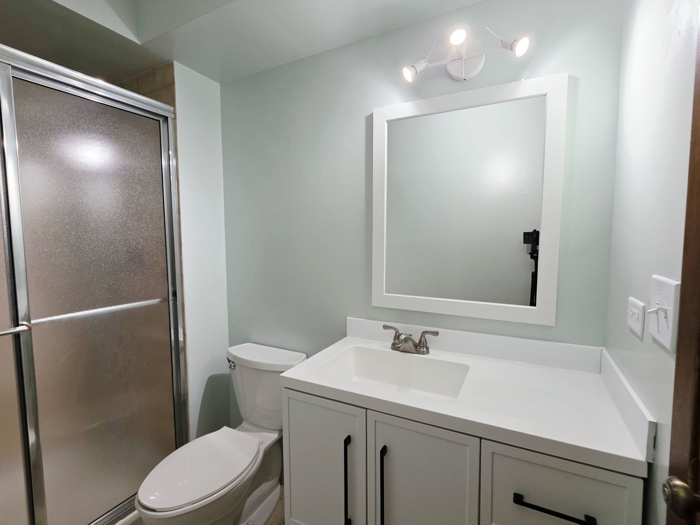 1907 West Golf Road, Unit 1B Mount Prospect, IL 60056 - Photo 10 of 16 Gallery Image 10