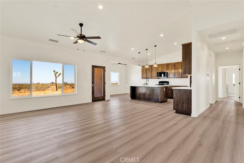 9210 Marco Road Victorville, CA 92392 - Photo 4 of 32