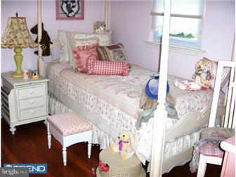 26 Steel Road Havertown, PA 19083 - Photo 12 of 12 Bedroom 3