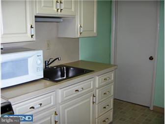 26 Steel Road Havertown, PA 19083 - Photo 8 of 12 Kitchen