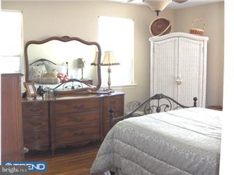 26 Steel Road Havertown, PA 19083 - Photo 9 of 12 Bedroom - Main