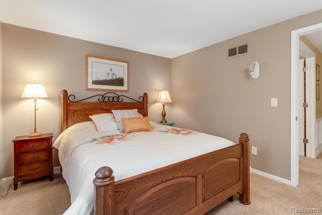 682 Heritage Lane Rochester Hills, MI 48309 - Photo 34 of 88