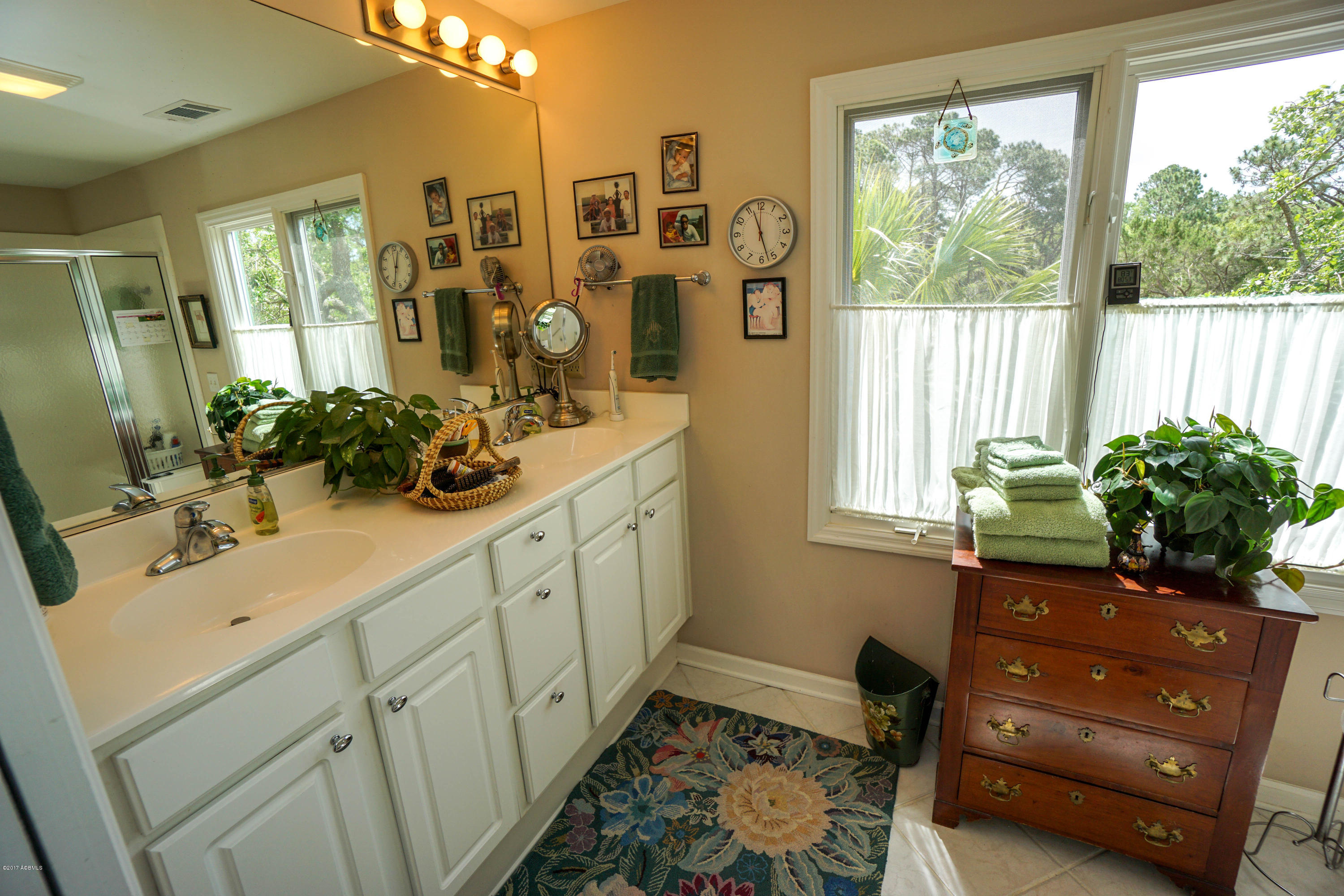 14 Fiddlers Trce Road Fripp Island, SC 29920 - Photo 19 of 50 Master Bath