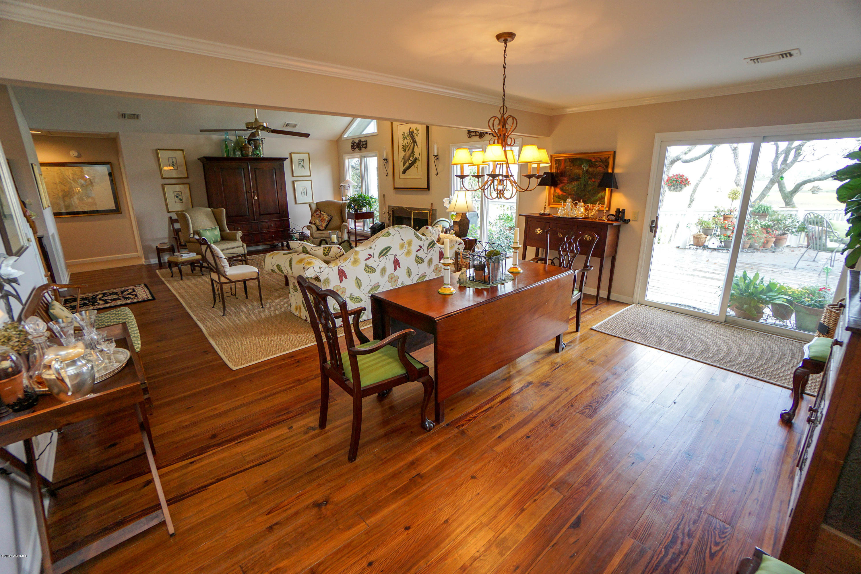 14 Fiddlers Trce Road Fripp Island, SC 29920 - Photo 6 of 50 Dining Room