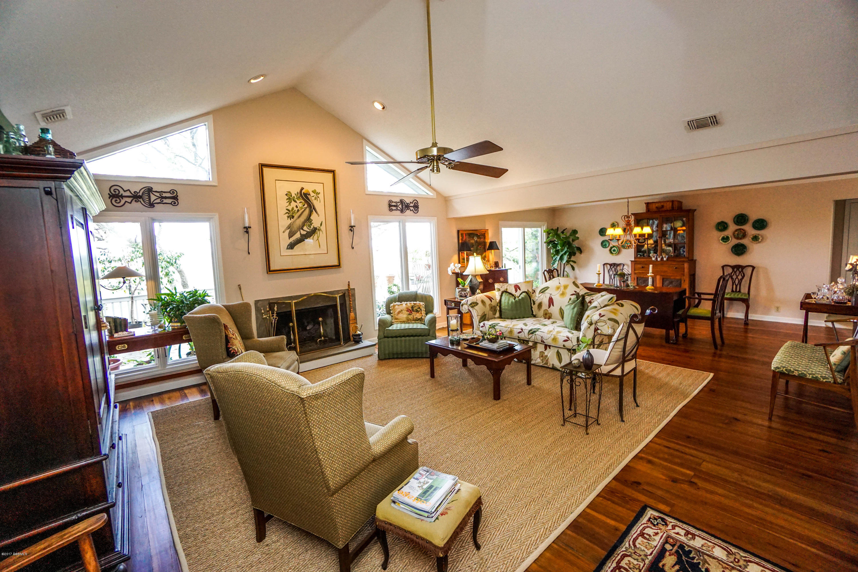 14 Fiddlers Trce Road Fripp Island, SC 29920 - Photo 8 of 50 Living Room