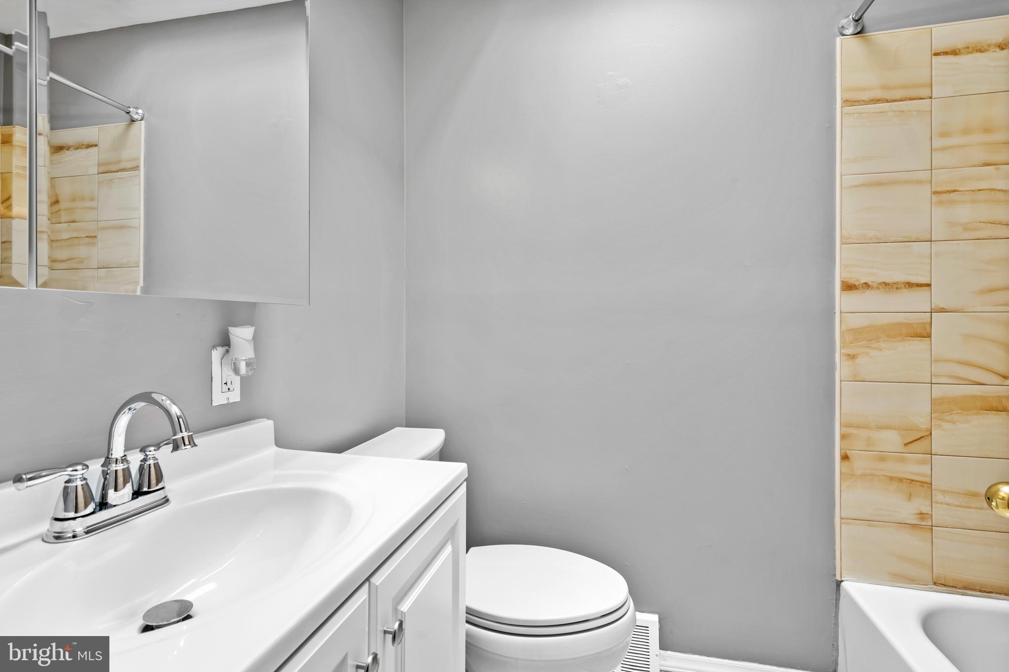 2867 Angus Road Philadelphia, PA 19114 - Photo 22 of 37 Gallery Image 22