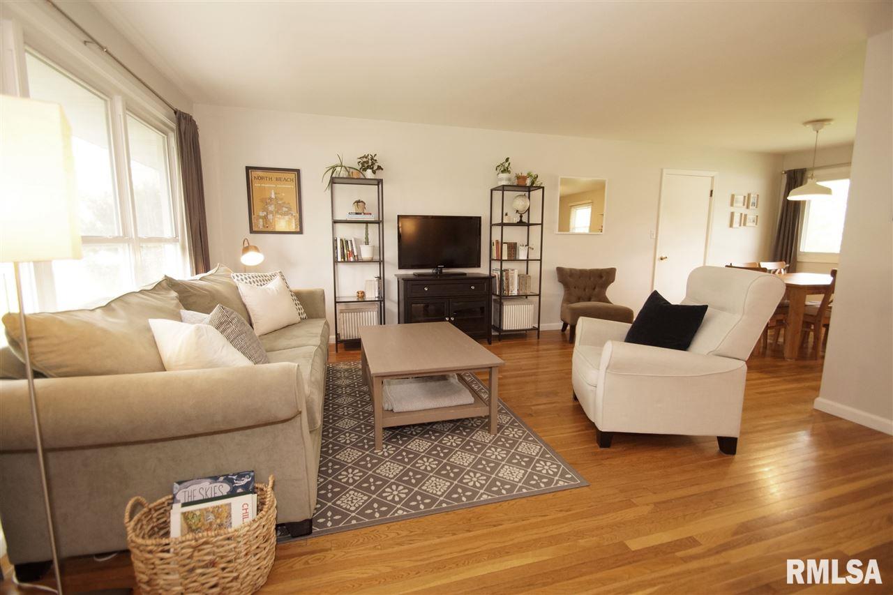 5004 North Ronald Road Peoria, IL 61614 - Photo 3 of 19 Gallery Image 3