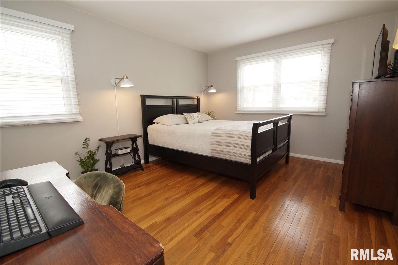5004 North Ronald Road Peoria, IL 61614 - Photo 10 of 19 Gallery Image 10