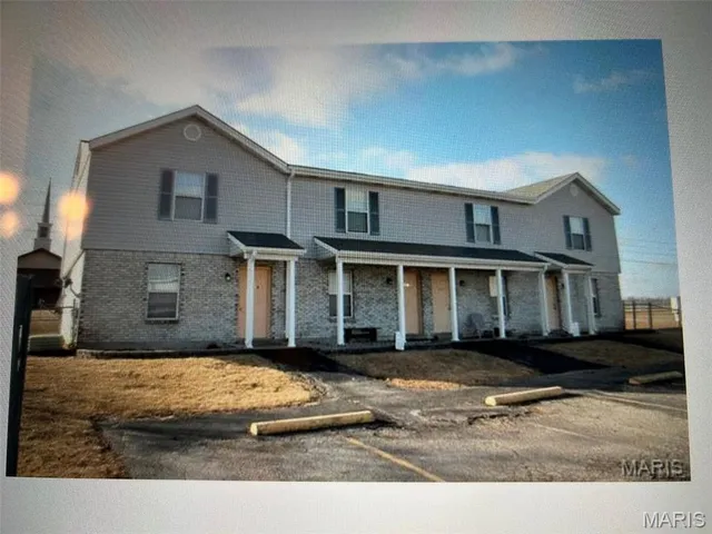 $2,340,000 | 2300 Donna Maria Drive, Warrenton, MO 63383