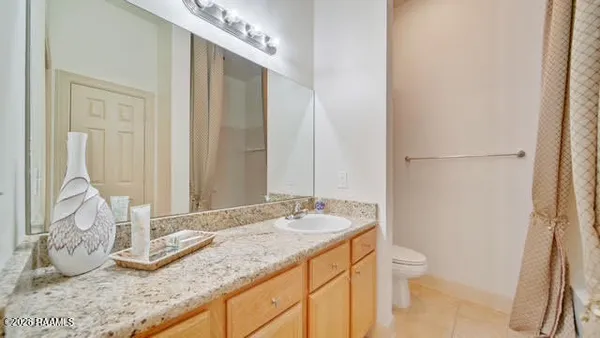 $235,000 | 201 Settlers Trace Boulevard, Unit 3412, Lafayette, LA 70508