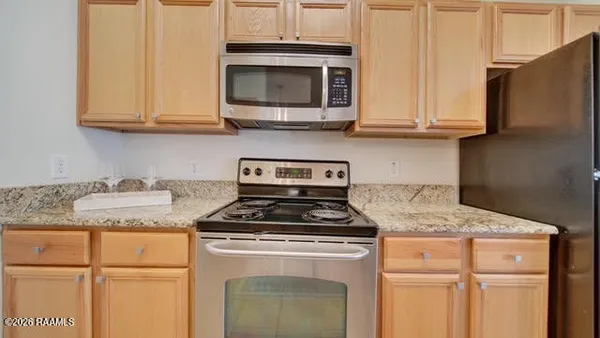 $235,000 | 201 Settlers Trace Boulevard, Unit 3412, Lafayette, LA 70508