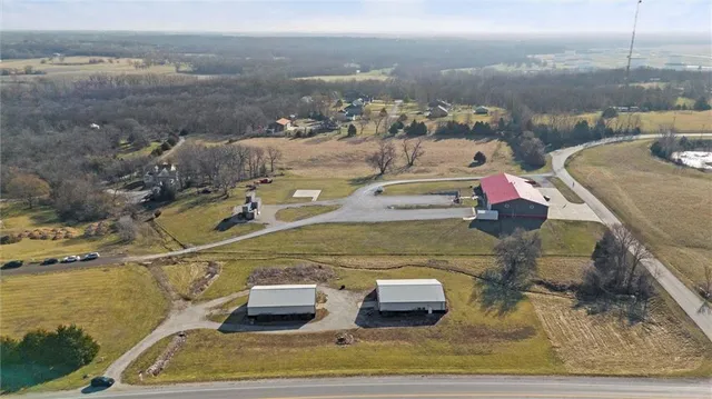 $299,000 | 27219 Highway 2, Freeman, MO 64746