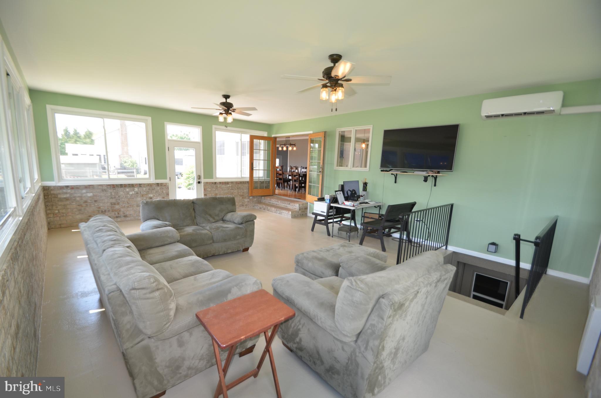 1251 Streaker Road Sykesville, MD 21784 - Photo 52 of 90 4 season room off kitchen