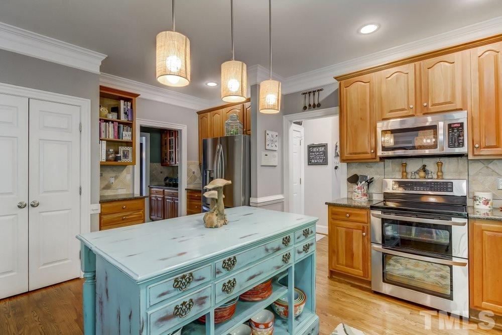 5312 Tallowtree Drive Raleigh, NC 27613 - Photo 7 of 29