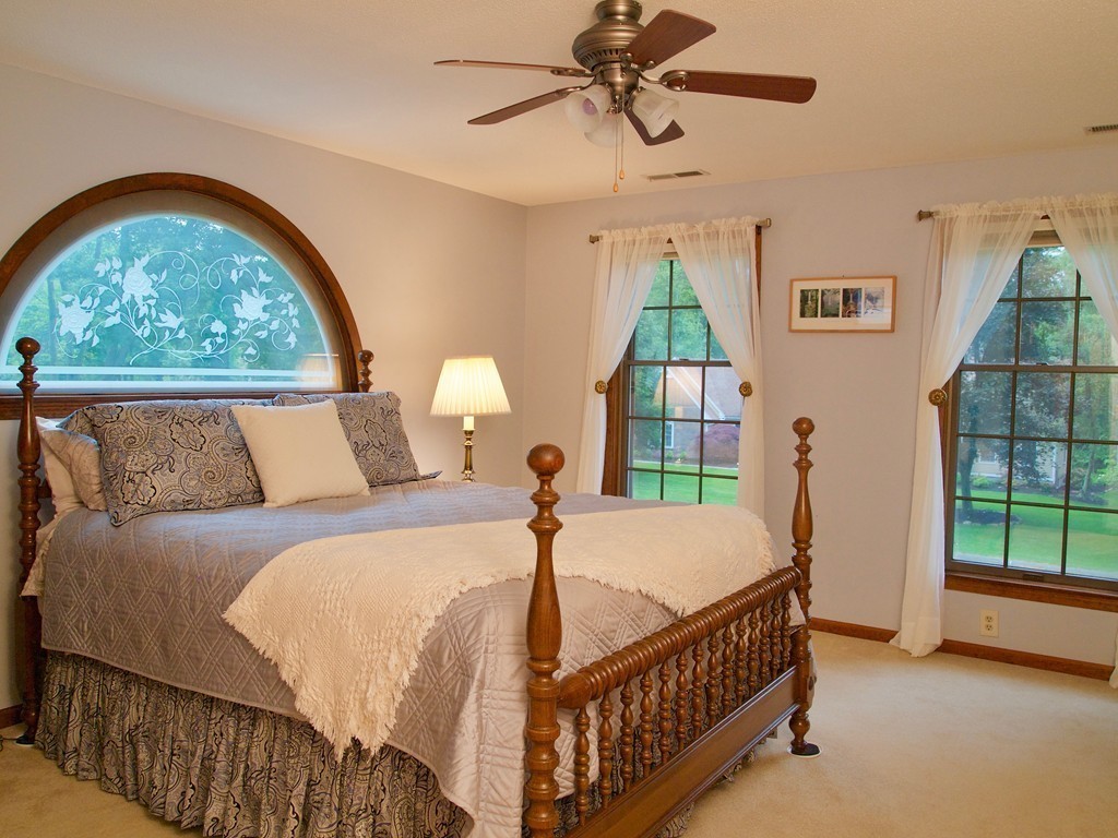 32 Stonehill Road East Longmeadow, MA 01028 - Photo 18 of 21 Gallery Image 18