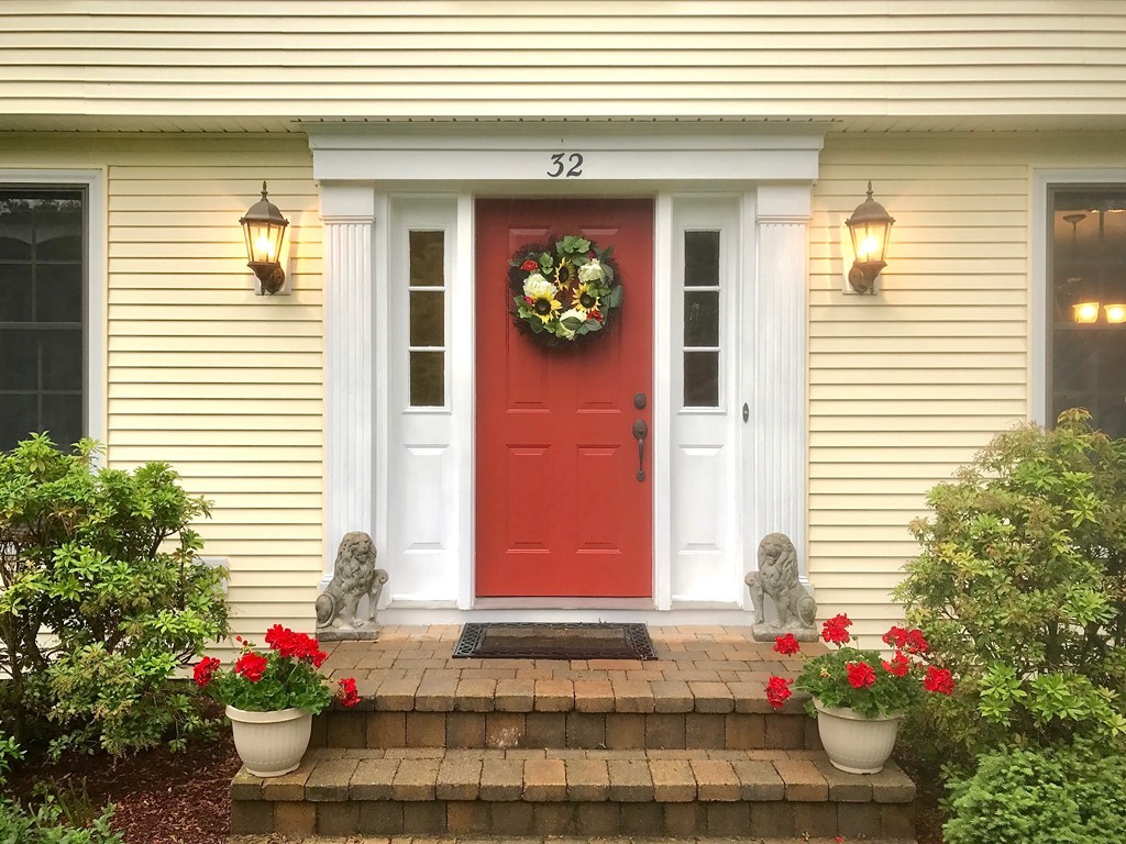 32 Stonehill Road East Longmeadow, MA 01028 - Photo 3 of 21 Gallery Image 3