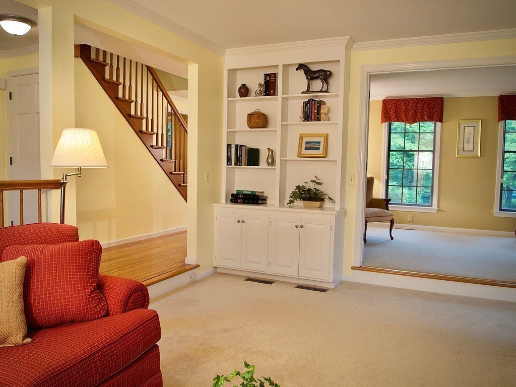 32 Stonehill Road East Longmeadow, MA 01028 - Photo 9 of 21 Gallery Image 9