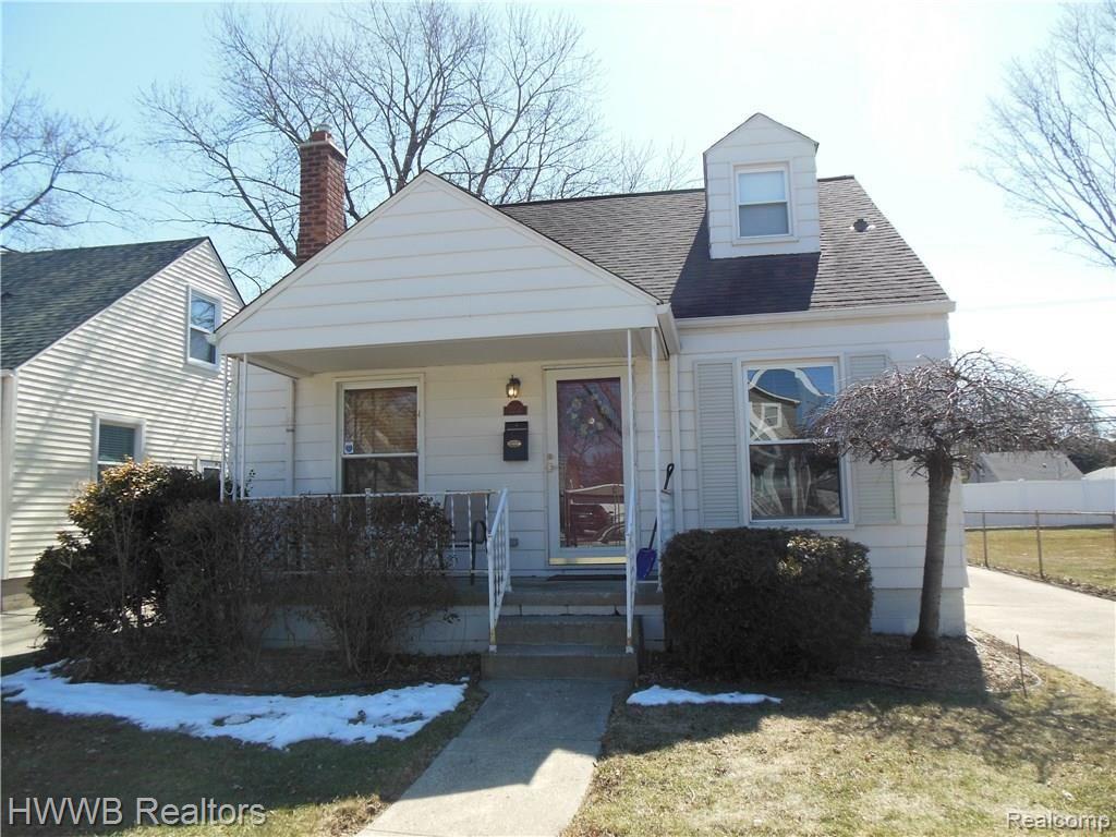 2231 Princeton Road Berkley, MI 48072 - Photo 1 of 5 FRONT EXTERIOR