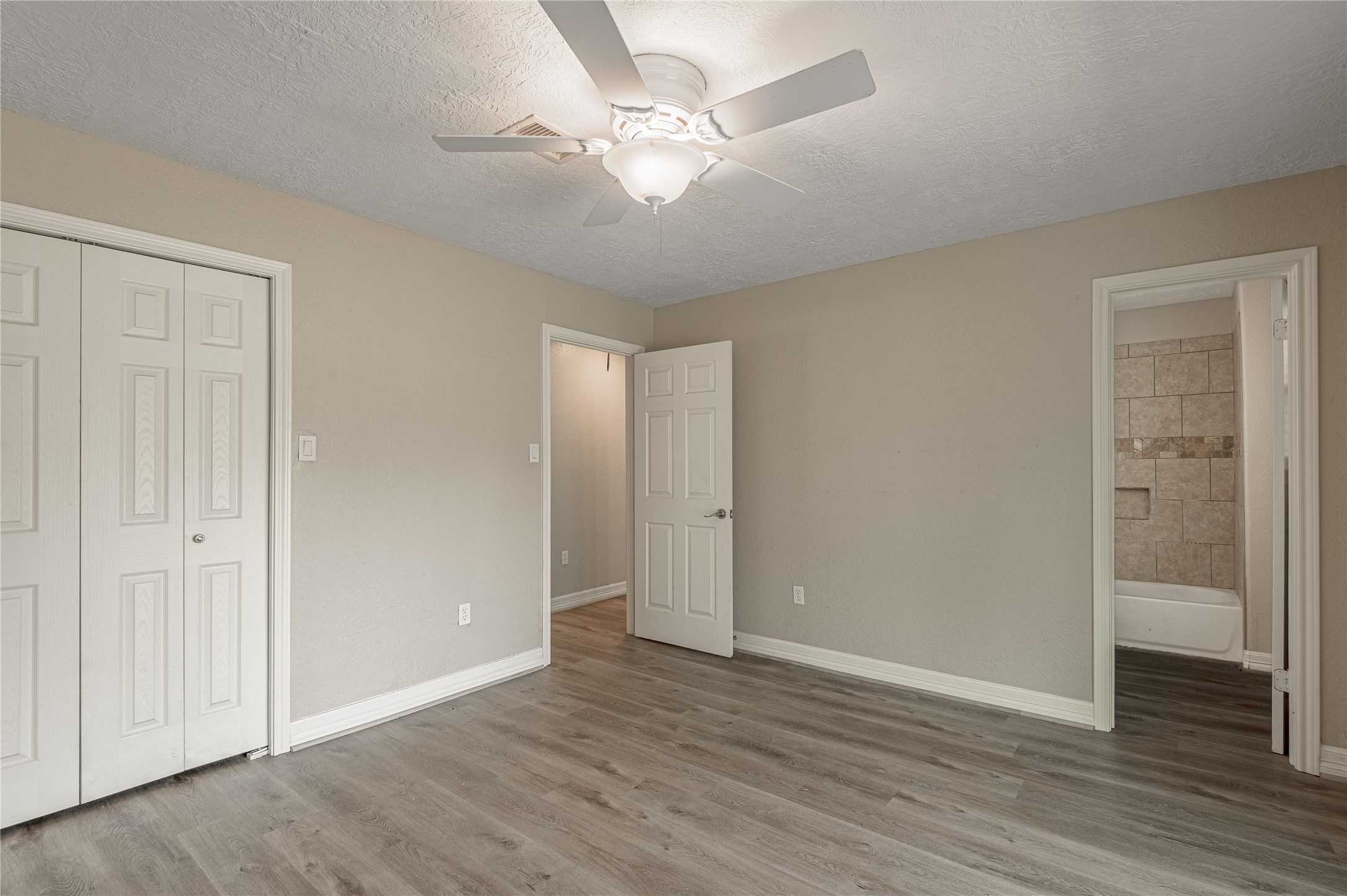 280 Crestmont Point Blank, TX 77364 - Photo 19 of 35