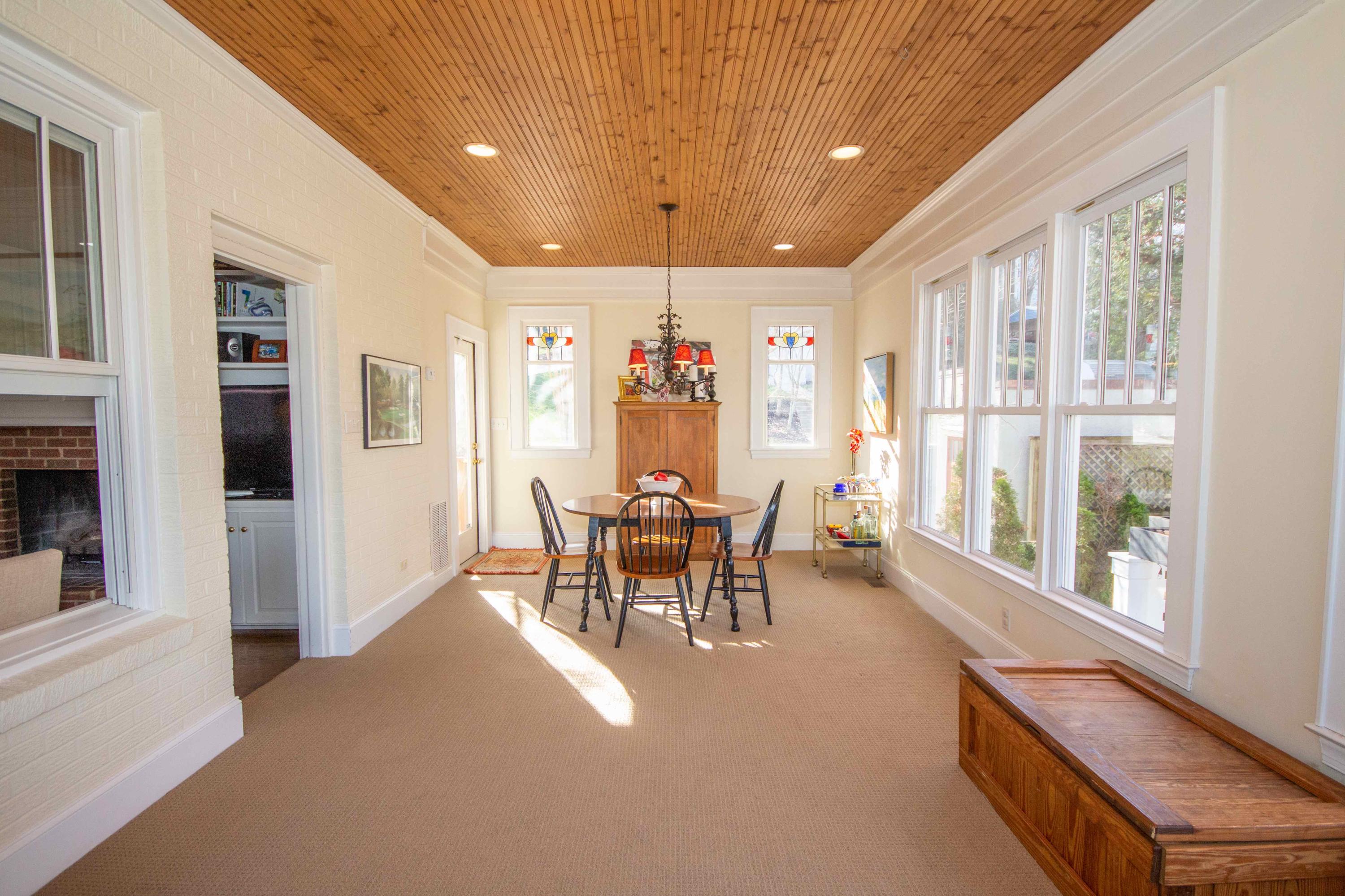 2743 Richelieu Avenue Southwest Roanoke, VA 24014 - Photo 25 of 54 a dining room with furniture a chandelier and a painting