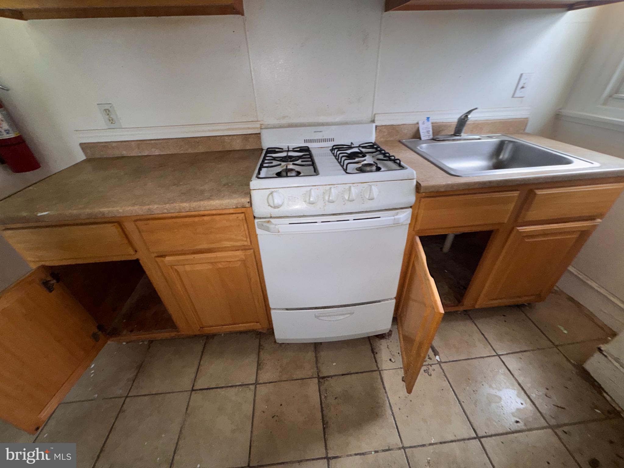 813 North 64th Street Philadelphia, PA 19151 - Photo 23 of 23 a utility room with washer and dryer