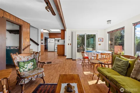 $999,000 | 1706 South Sunset Drive, Tacoma, WA 98465