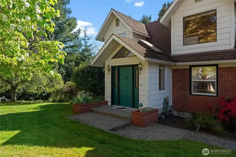 $999,000 | 1706 South Sunset Drive, Tacoma, WA 98465