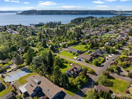 $999,000 | 1706 South Sunset Drive, Tacoma, WA 98465