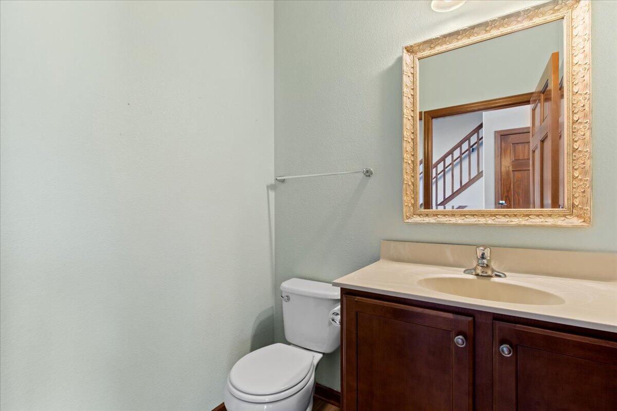 1711 Cloverview Street West Bend, WI 53095 - Photo 18 of 38 03-Cloverview St-3