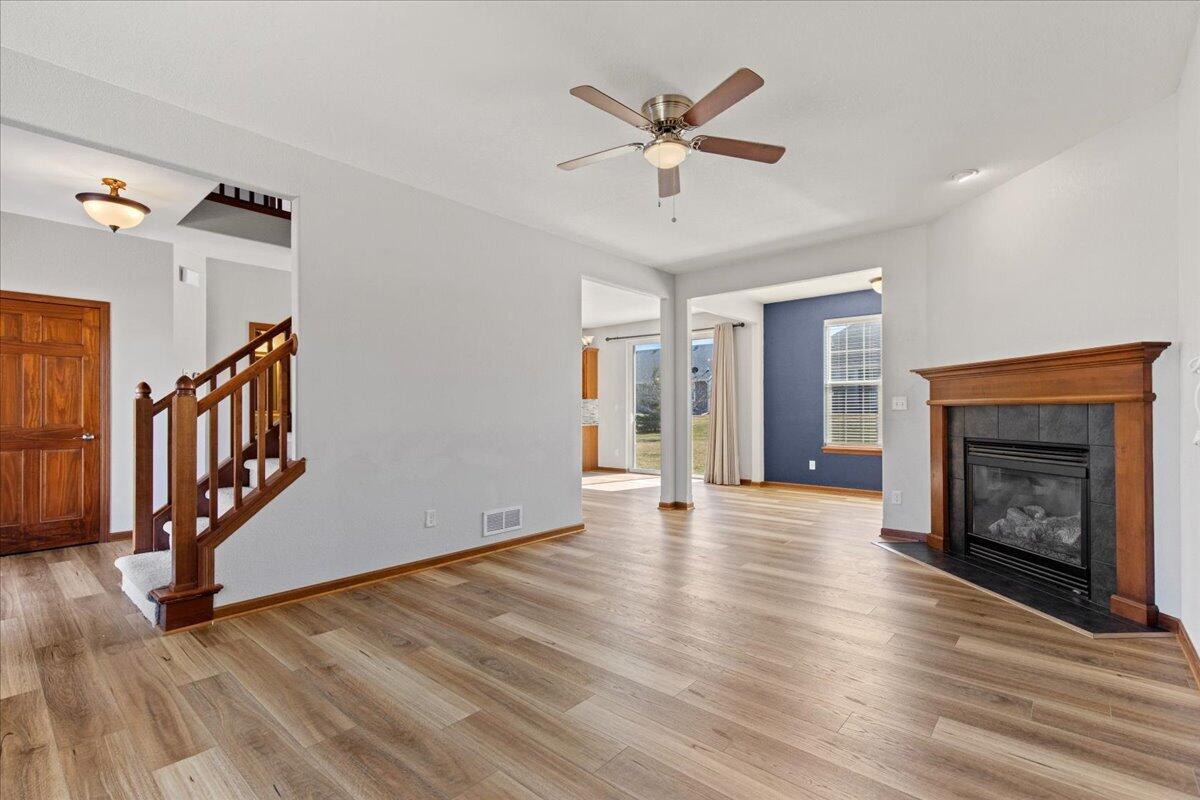 1711 Cloverview Street West Bend, WI 53095 - Photo 4 of 38 05-Cloverview St-5