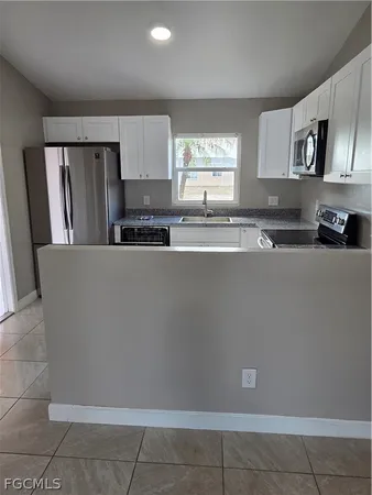 $1,800 | 1117 Gordon Avenue South, Lehigh Acres, FL 33973
