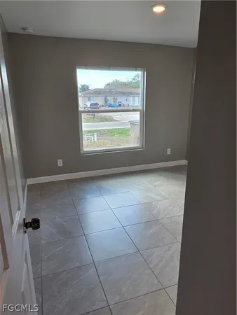 $1,800 | 1117 Gordon Avenue South, Lehigh Acres, FL 33973