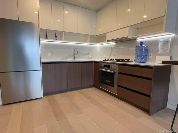 $2,900 | 14449 Northern Boulevard, Unit 208 | Downtown Flushing