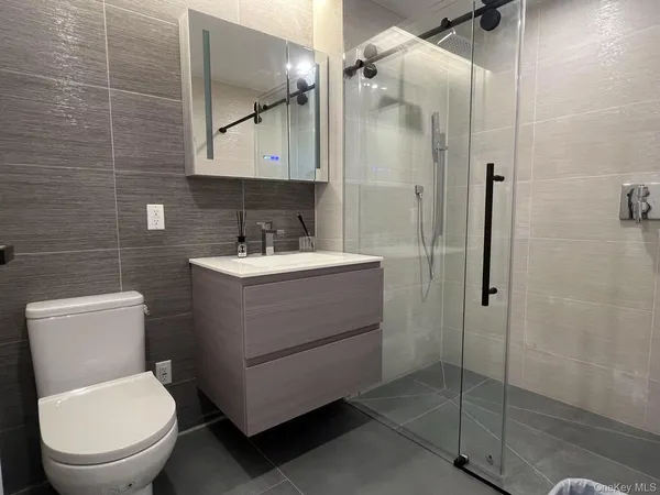 $2,900 | 14449 Northern Boulevard, Unit 208 | Downtown Flushing