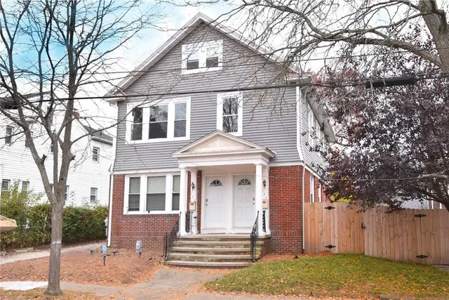 $3,100 | 140 Woodbine Street, Unit 2, Providence, RI 02906